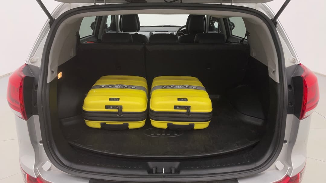 2014 Kia Sportage Platinum (awd), Automatic, 100341 km, Boot Inside View with Luggage