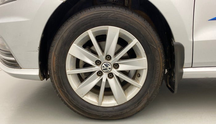 2016 Volkswagen Ameo HIGHLINE 1.2, Petrol, Manual, 46,340 km, Left Front Wheel