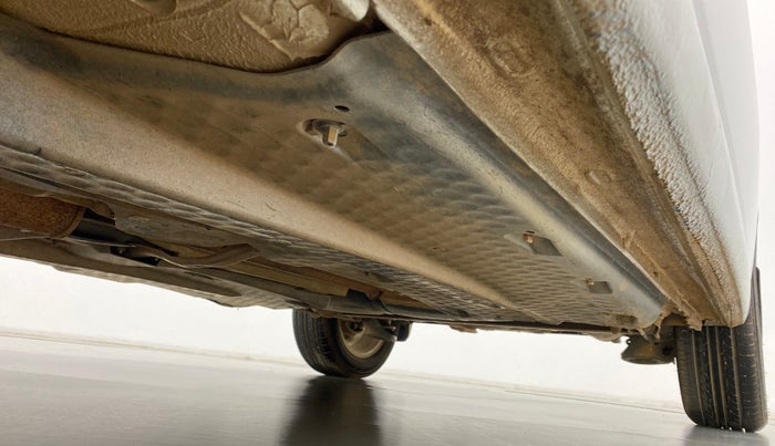 2016 Volkswagen Ameo HIGHLINE 1.2, Petrol, Manual, 46,340 km, Right Side Underbody