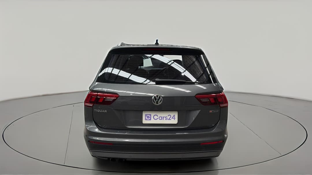 2018 Volkswagen Tiguan 132 Tsi Comfortline, Automatic, 85262 km, Back/Rear View