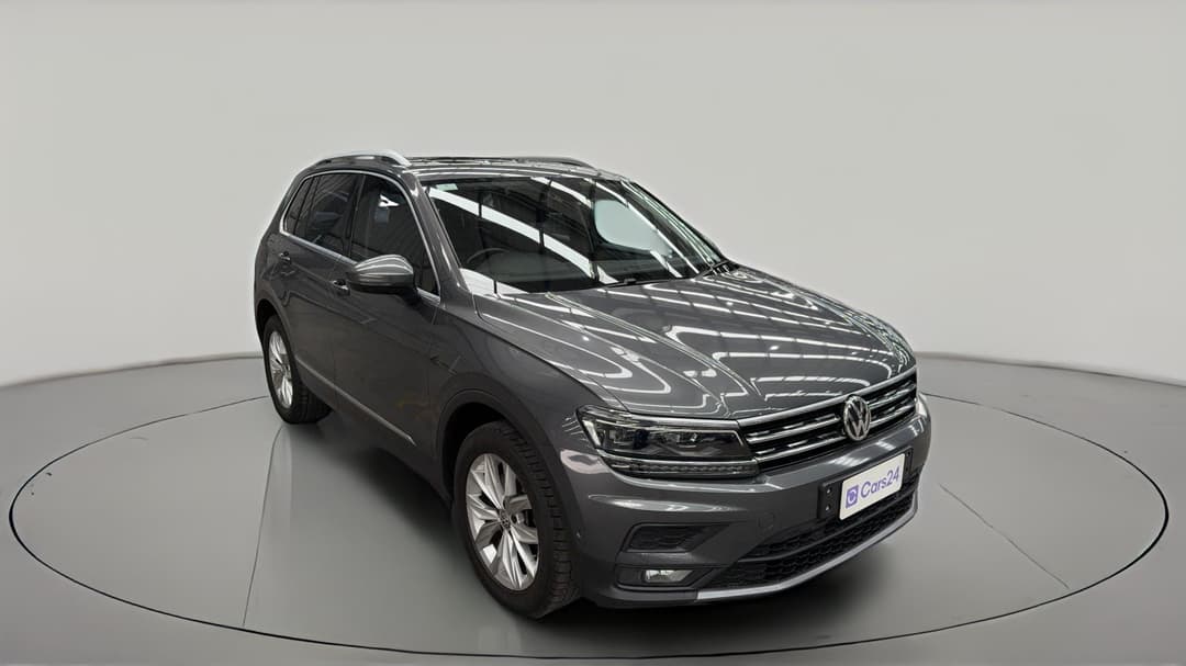 2018 Volkswagen Tiguan 132 Tsi Comfortline, Automatic, 85262 km, Right Front Diagonal (45- Degree) View