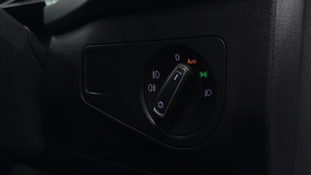 2018 Volkswagen Tiguan 132 Tsi Comfortline, Automatic, 85262 km, Utility Switches/Buttons
