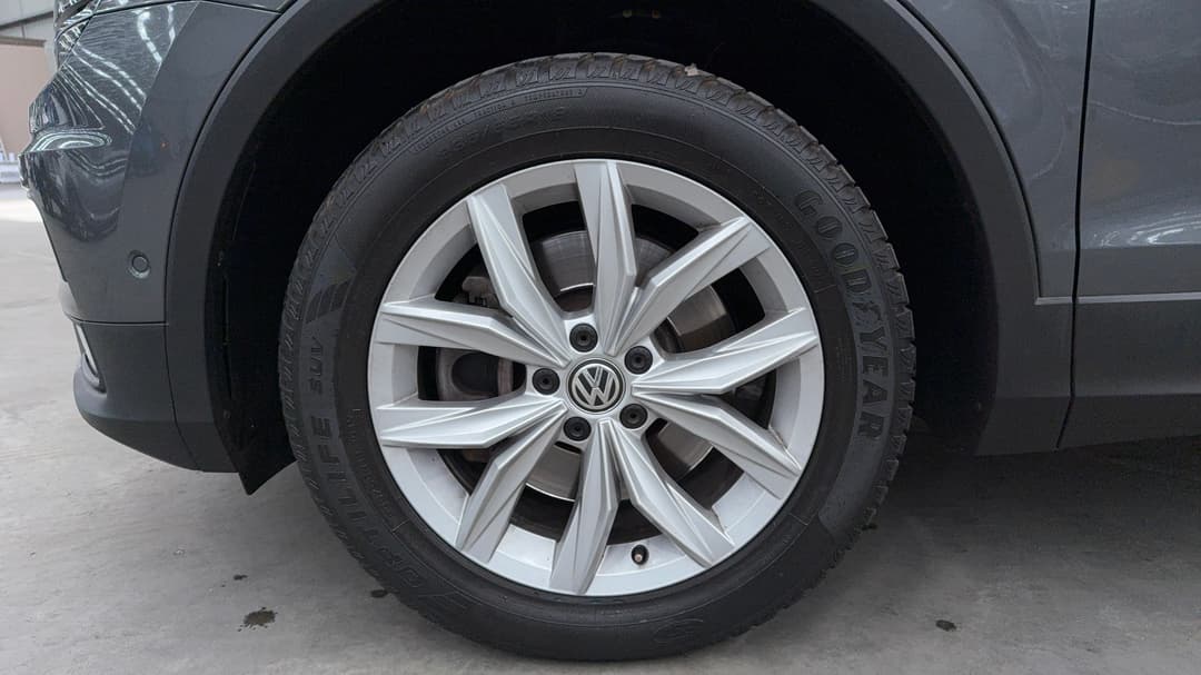 2018 Volkswagen Tiguan 132 Tsi Comfortline, Automatic, 85262 km, Left Front Wheel