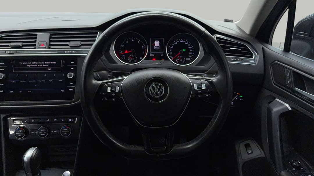 2018 Volkswagen Tiguan 132 Tsi Comfortline, Automatic, 85262 km, Steering Wheel Close-up