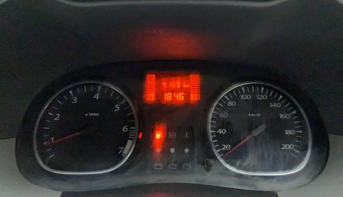 2014 Renault Duster RXE PETROL, Petrol, Manual, 41,690 km, Odometer Image