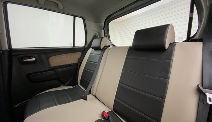 2017 Maruti Wagon R 1.0 VXI, Petrol, Manual, 25,261 km, Right Side Rear Door Cabin