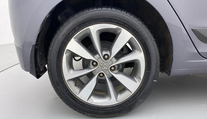 2015 Hyundai Elite i20 SPORTZ (O) 1.2, CNG, Manual, 57,938 km, Right Rear Wheel