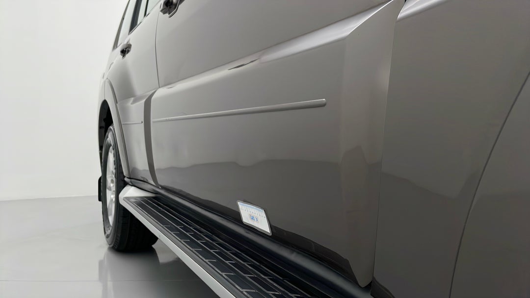 Doors Front RHS Dent