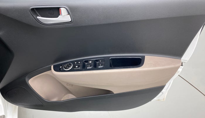 2018 Hyundai Grand i10 SPORTZ 1.2 KAPPA VTVT, Petrol, Manual, 51,183 km, Driver Side Door Panels Control