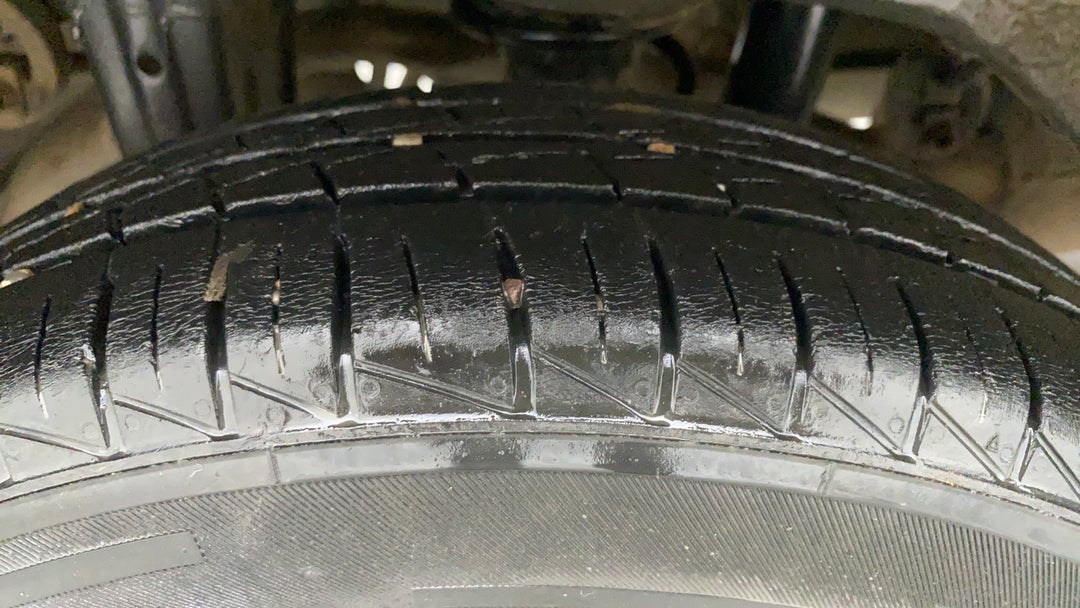 Right Rear Tyre Tread
