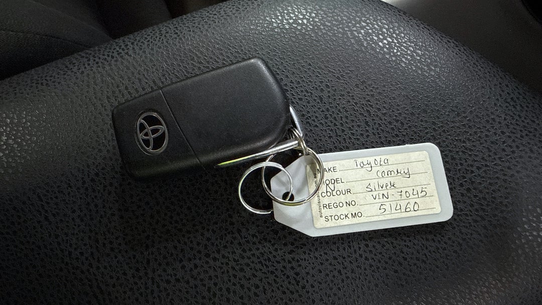 2024 Toyota Camry Ascent, Automatic, 47577 km, Key Close-up