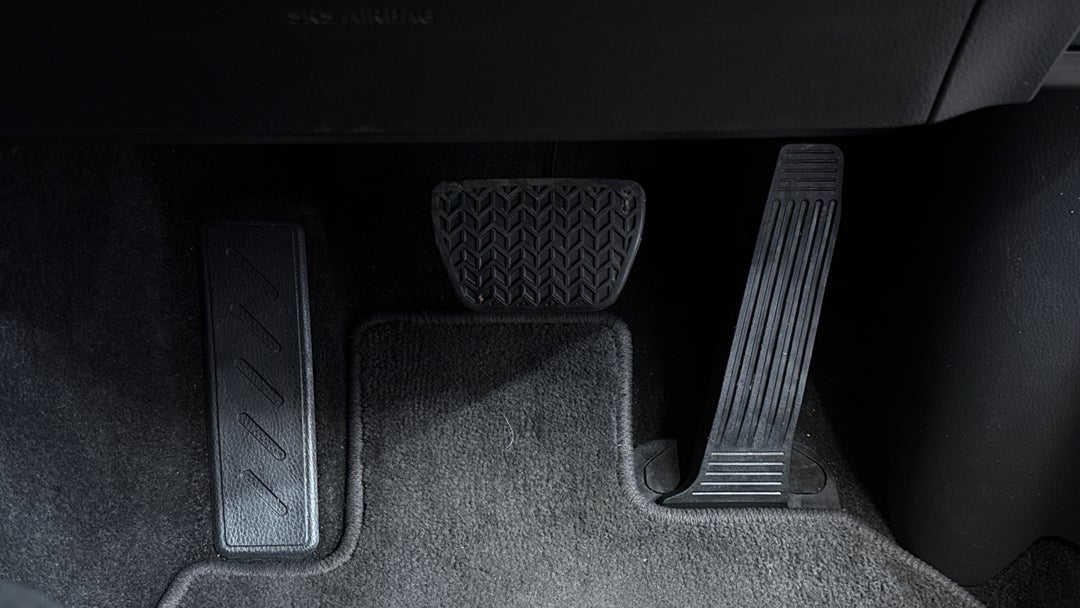 2024 Toyota Camry Ascent, Automatic, 47577 km, Pedals and Footmat