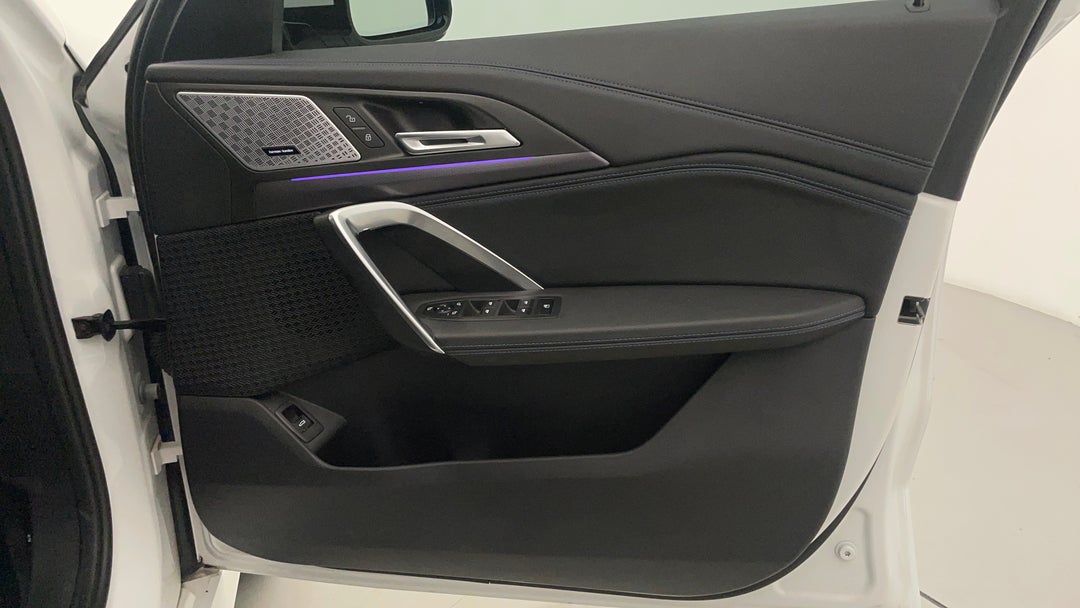 2023 BMW X1 xDrive20i M Sport, Automatic, 30578 km, Speaker View