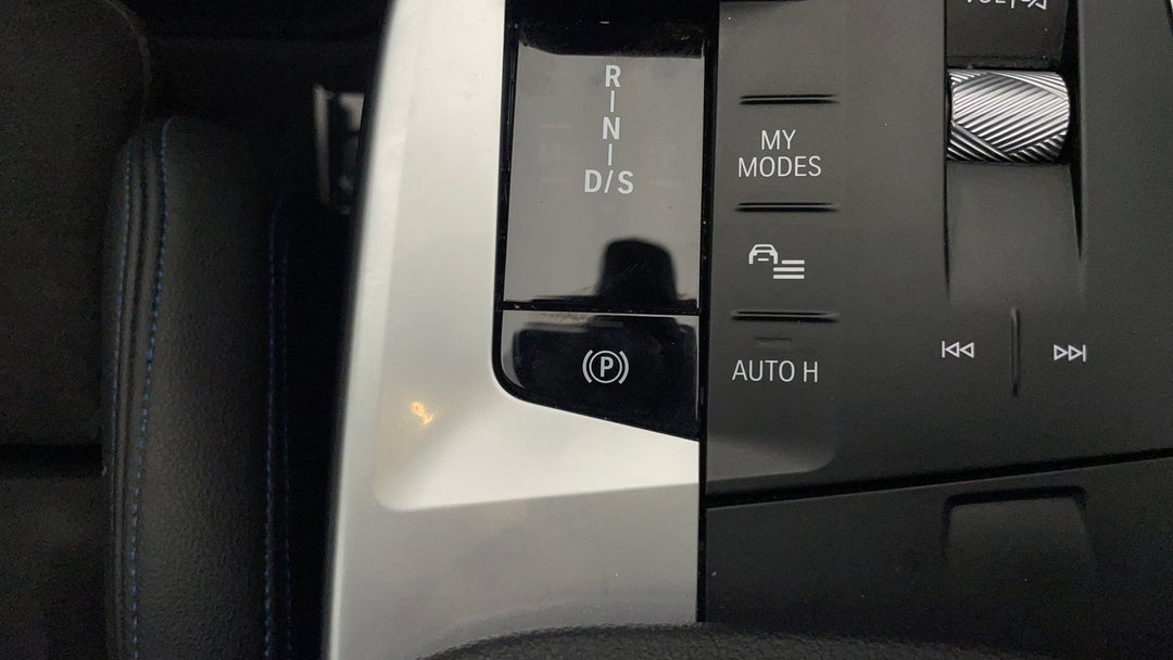 2023 BMW X1 xDrive20i M Sport, Automatic, 30578 km, Handbrake