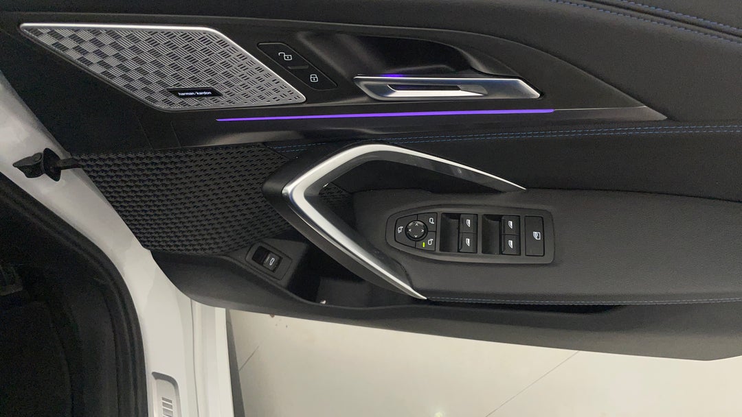 2023 BMW X1 xDrive20i M Sport, Automatic, 30578 km, Drivers Side Door Panel Controls