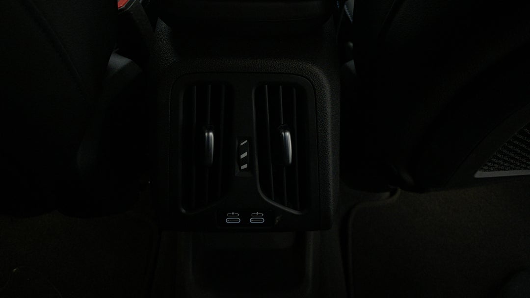 2023 BMW X1 xDrive20i M Sport, Automatic, 30578 km, Rear A/C Vent