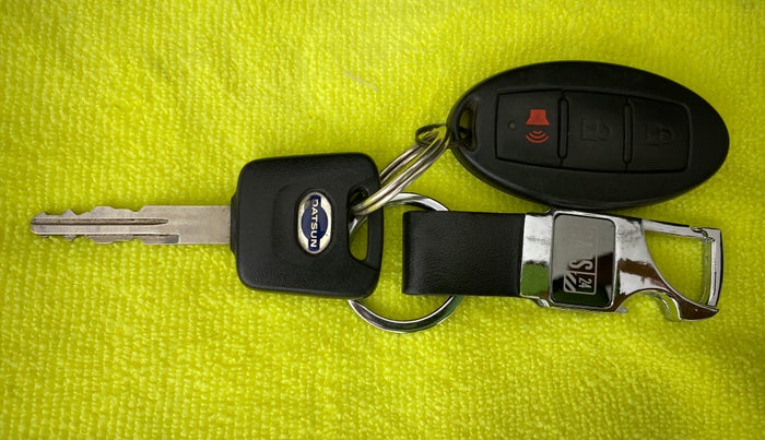 2017 Datsun Go T, Petrol, Manual, 10,615 km, Key Close Up