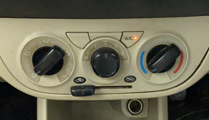 2019 Maruti Alto LXI CNG, CNG, Manual, 51,964 km, AC Unit - Directional switch has minor damage