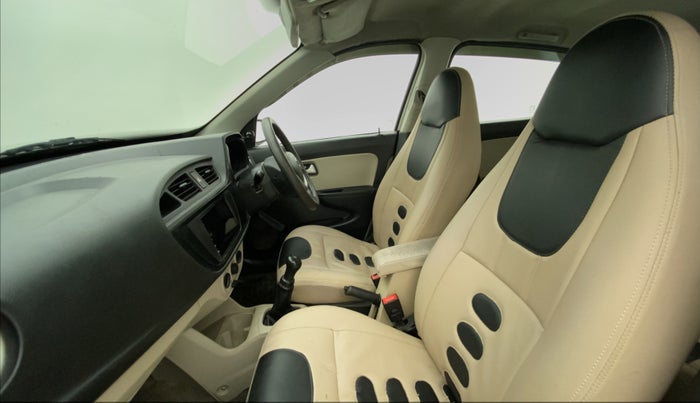 2019 Maruti Alto LXI CNG, CNG, Manual, 51,964 km, Right Side Front Door Cabin