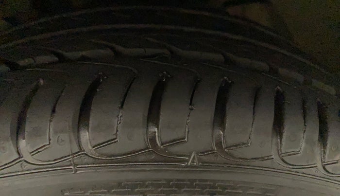 2019 Tata Tiago XZ PLUS PETROL, Petrol, Manual, 13,435 km, Left Front Tyre Tread