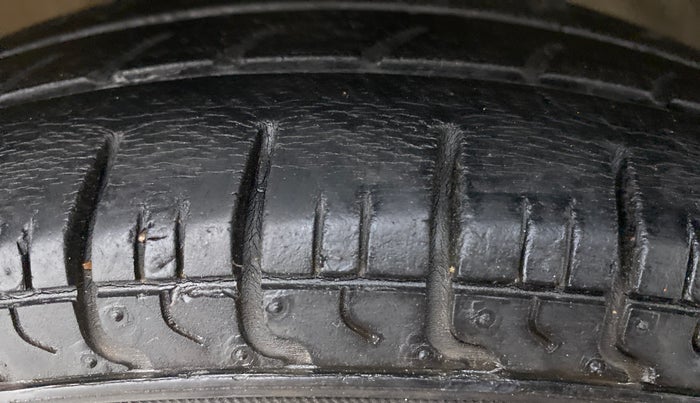 2018 Maruti Alto 800 VXI (O), Petrol, Manual, 48,419 km, Right Front Tyre Tread
