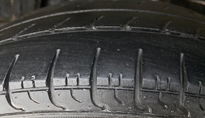 2018 Maruti Alto 800 VXI (O), Petrol, Manual, 48,419 km, Left Rear Tyre Tread
