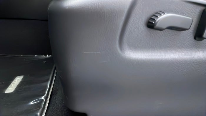 NISSAN PATROL-Seat LHS Front Scratch