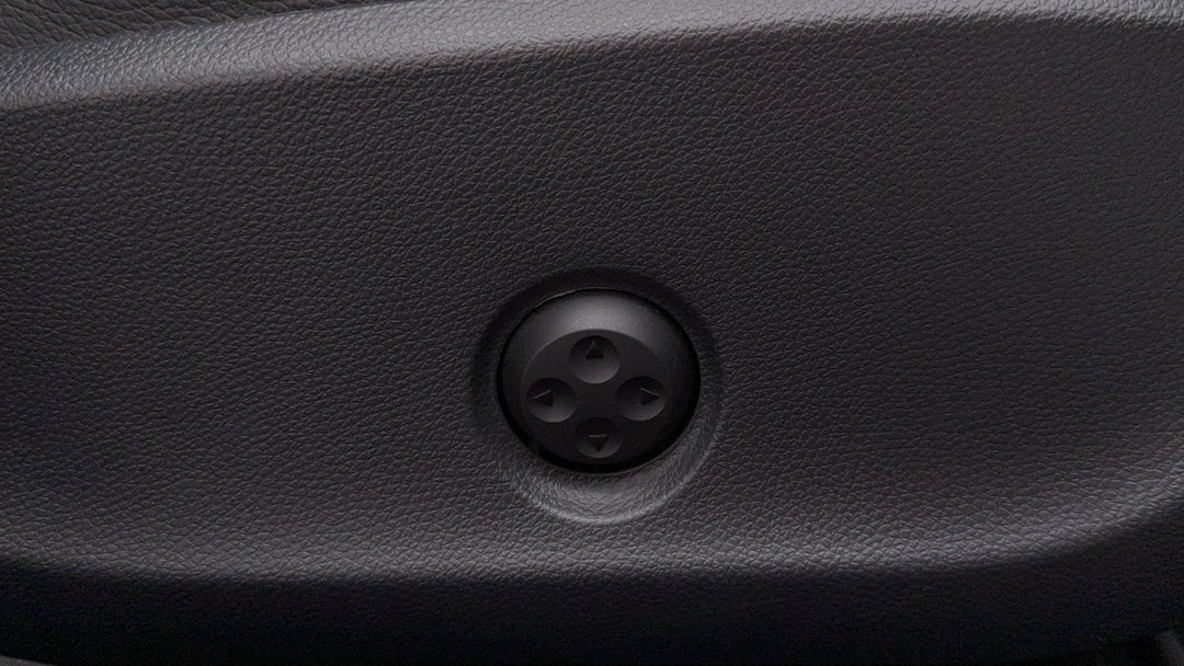 2017 Mercedes-benz CLA 250 Sport 4matic, Automatic, 88880 km, Drivers Side Adjustment Panel