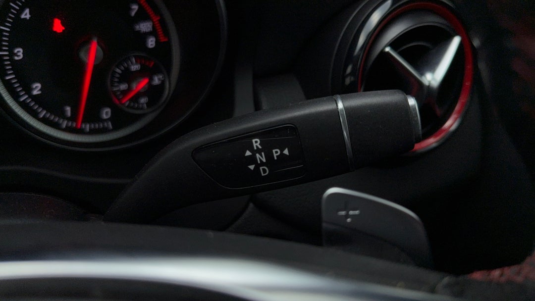 2017 Mercedes-benz CLA 250 Sport 4matic, Automatic, 88880 km, Gear Lever 