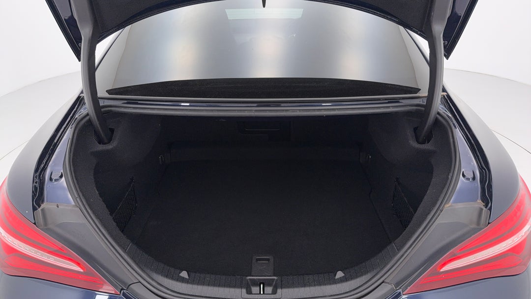 2017 Mercedes-benz CLA 250 Sport 4matic, Automatic, 88880 km, Boot Inside View