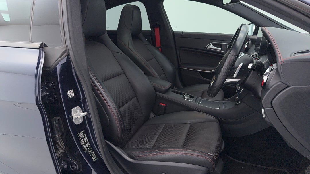 2017 Mercedes-benz CLA 250 Sport 4matic, Automatic, 88880 km, Right Side Front Door Cabin View