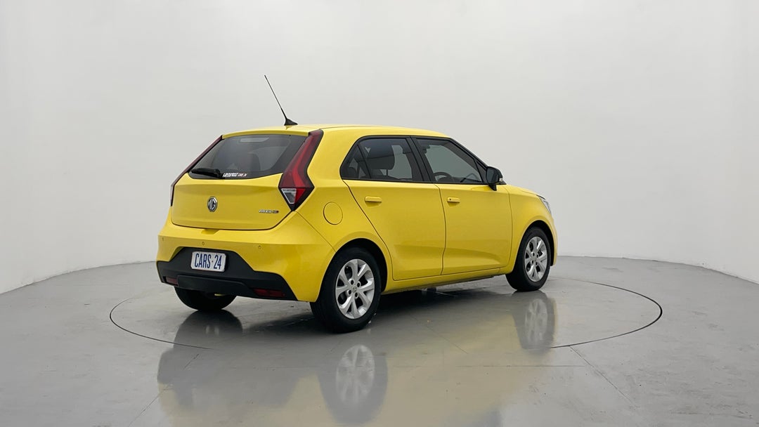 Right Back Diagonal (45- Degree) View