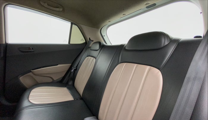 2018 Hyundai Grand i10 MAGNA 1.2 KAPPA VTVT, Petrol, Manual, 46,219 km, Right Side Rear Door Cabin