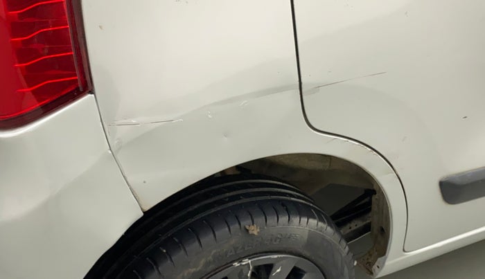2015 Maruti Wagon R 1.0 VXI, Petrol, Manual, 84,518 km, Right quarter panel - Minor scratches
