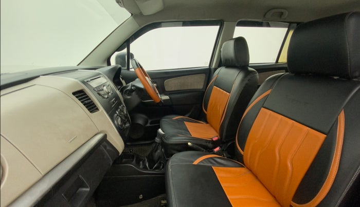 2015 Maruti Wagon R 1.0 VXI, Petrol, Manual, 84,642 km, Right Side Front Door Cabin