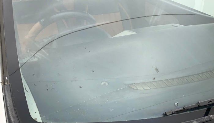 2015 Maruti Wagon R 1.0 VXI, Petrol, Manual, 84,642 km, Front windshield - Minor spot on windshield