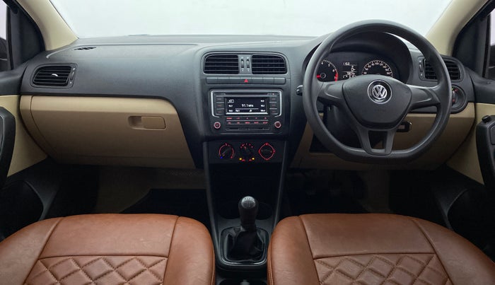 2017 Volkswagen Ameo COMFORTLINE 1.2, Petrol, Manual, 70,916 km, Dashboard
