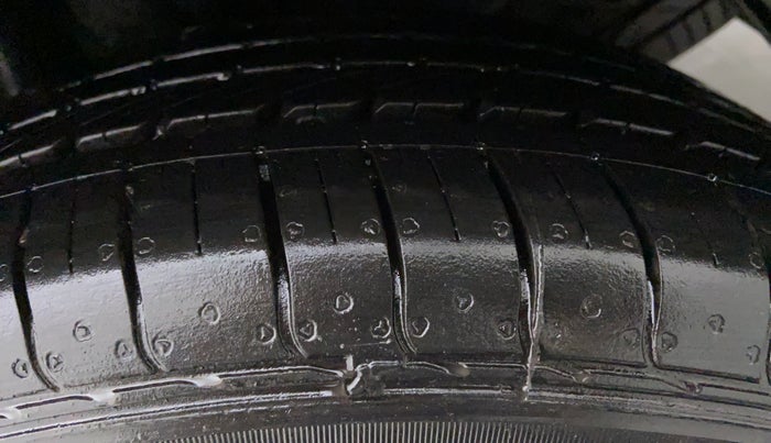 2016 Honda BR-V 1.5 i-VTEC VX, Petrol, Manual, 21,687 km, Left Front Tyre Tread