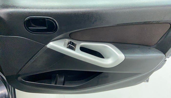 2012 Ford Figo 1.2 ZXI DURATEC, Petrol, Manual, 32,643 km, Driver Side Door Panels Controls