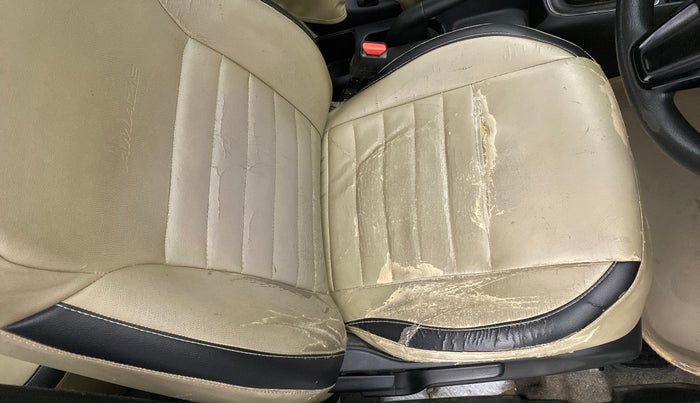 2018 Honda Amaze 1.2L I-VTEC S, CNG, Manual, 59,631 km, Driver seat - Cover slightly torn
