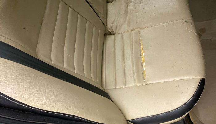 2018 Honda Amaze 1.2L I-VTEC S, CNG, Manual, 59,631 km, Second-row right seat - Cover slightly torn