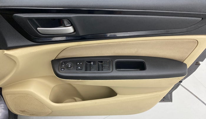 2018 Honda Amaze 1.2L I-VTEC S, CNG, Manual, 59,631 km, Driver Side Door Panels Control