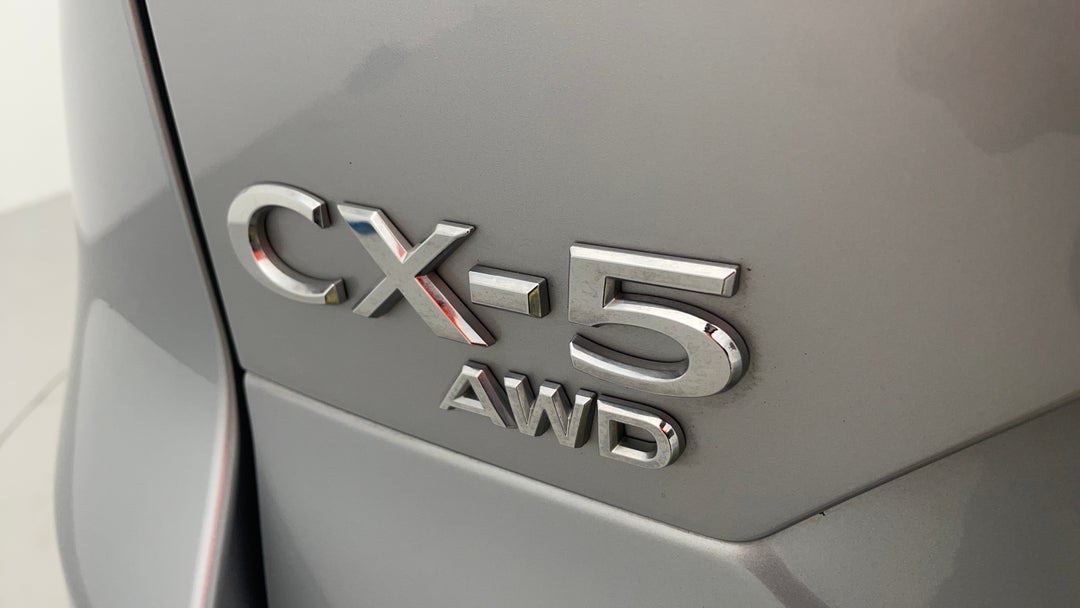 2022 Mazda CX-5 Touring (awd), Automatic, 49504 km, Badge (Boot Left Side)
