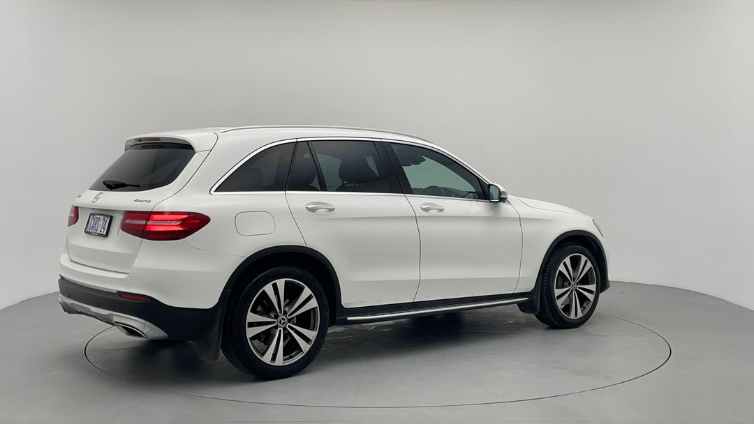 2017 Mercedes-benz GLC 250, Automatic, 54641 km, Right Back Diagonal (45- Degree) View