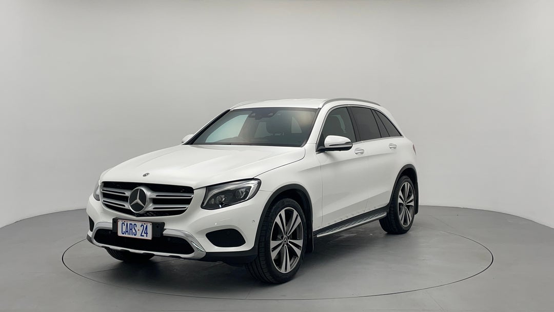2017 Mercedes-benz GLC 250, Automatic, 54641 km, Left Front Diagonal (45- Degree) View