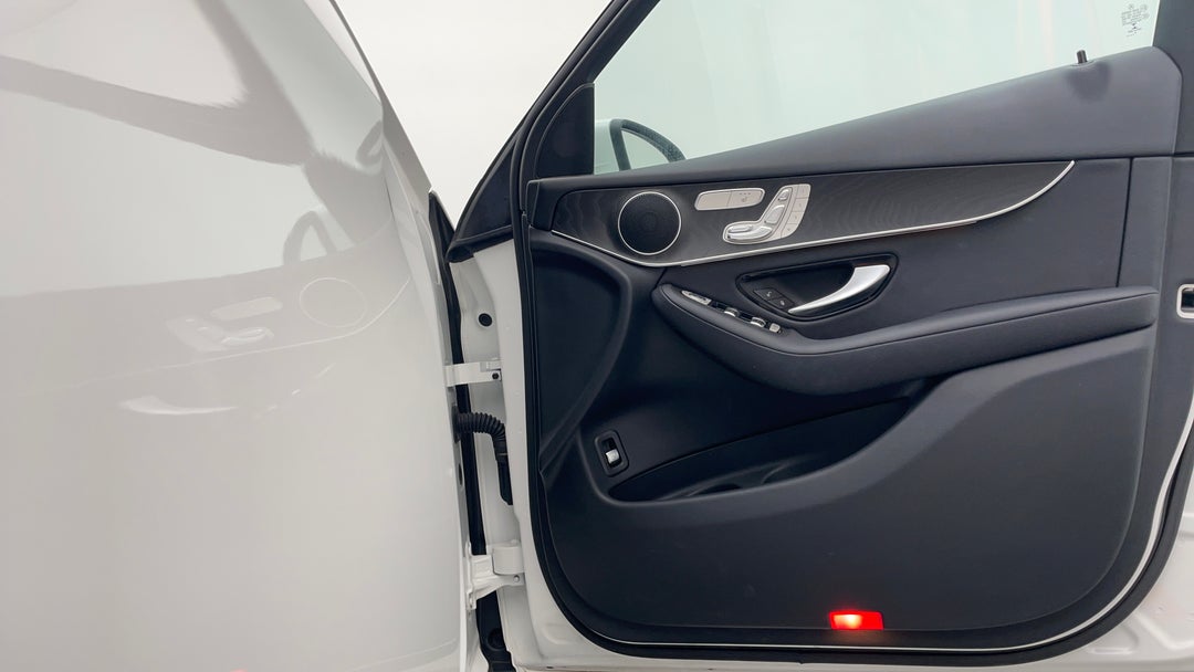 2017 Mercedes-benz GLC 250, Automatic, 54641 km, Speaker View