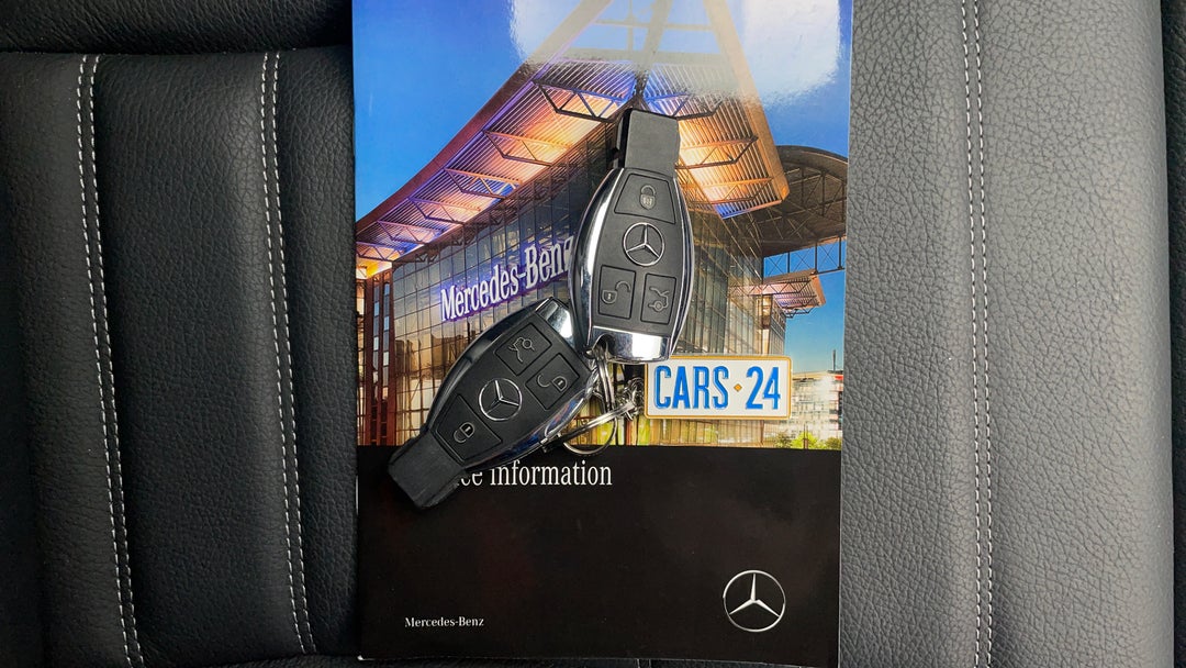 2017 Mercedes-benz GLC 250, Automatic, 54641 km, Key Close-up