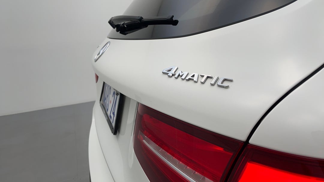 2017 Mercedes-benz GLC 250, Automatic, 54641 km, Badge (Boot Right Side)