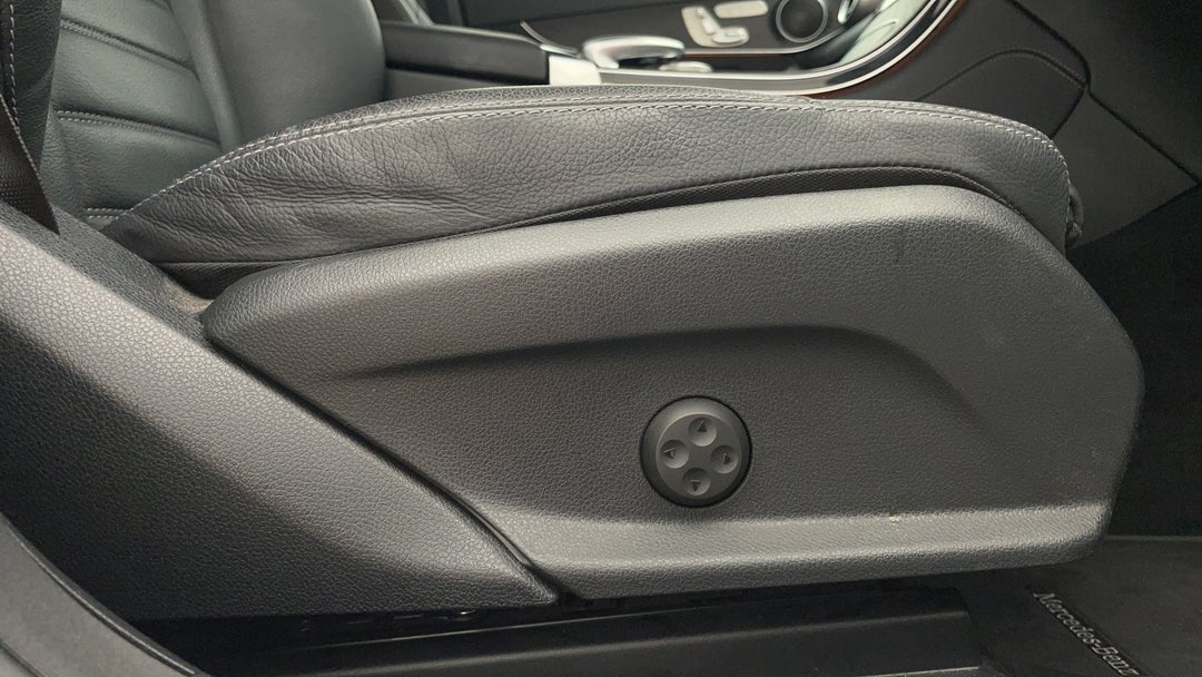 2017 Mercedes-benz GLC 250, Automatic, 54641 km, Drivers Side Adjustment Panel