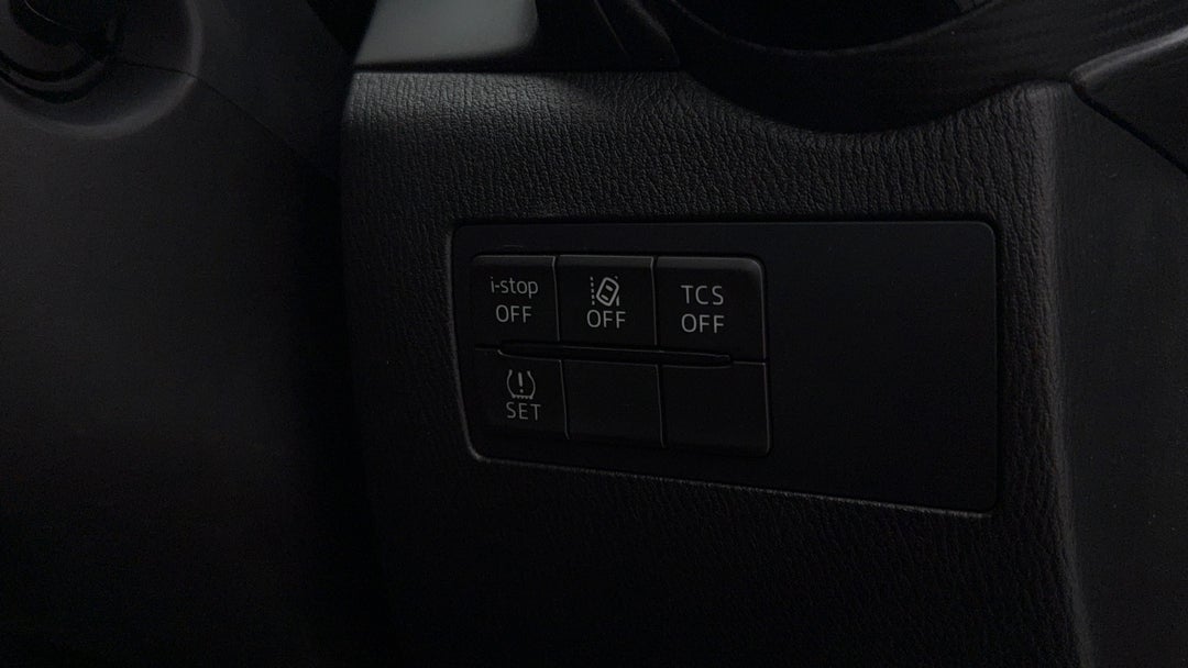 2023 Mazda CX-3 G20 Pure, Automatic, 44065 km, Utility Switches/Buttons